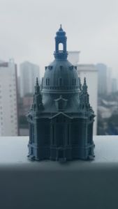 igreja impressa em 3D filamento cinza ABS